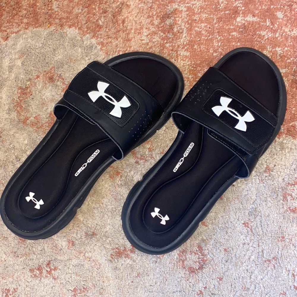 Under Armour Velcro Slides!